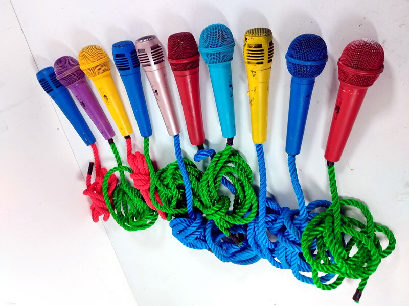 microfono customizado colores video clip teatro consultar